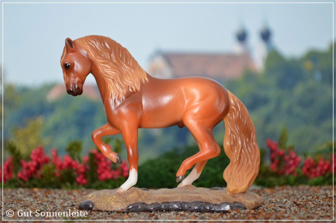 #8138 Portuguese Lusitano | red chestnut | 2004 - 2005 OF disc.