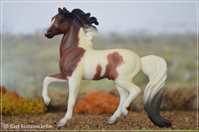 #59977 Horse and Foal Set | bay tobiano pinto | 2000 - 2002 OF disc.